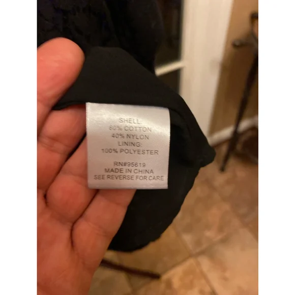 NWOT FEVER LACE TIERED SLEEVE TOP SIZE M - Picture 3 of 6